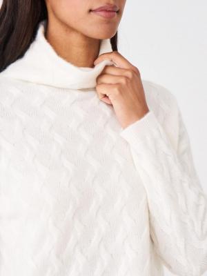 1002 Cream
