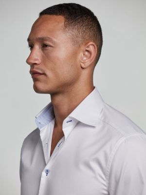  000 White