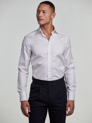 000 White