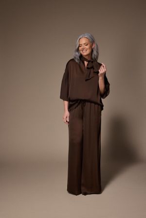 040 Brown