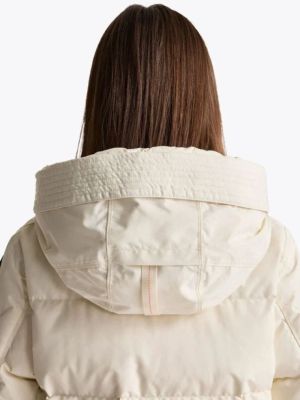 0132 WARM IVORY