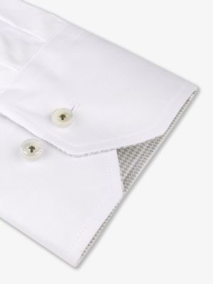  000 White